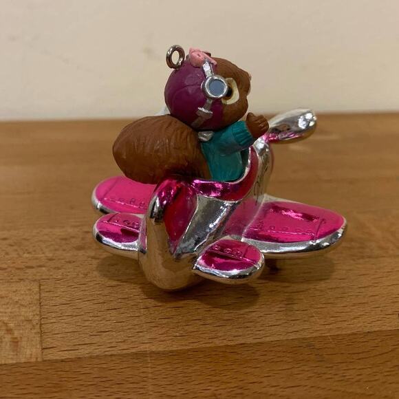 1992 Hallmark Daugther Ornament Chipmunk on a Airplane - Picture 2 of 8